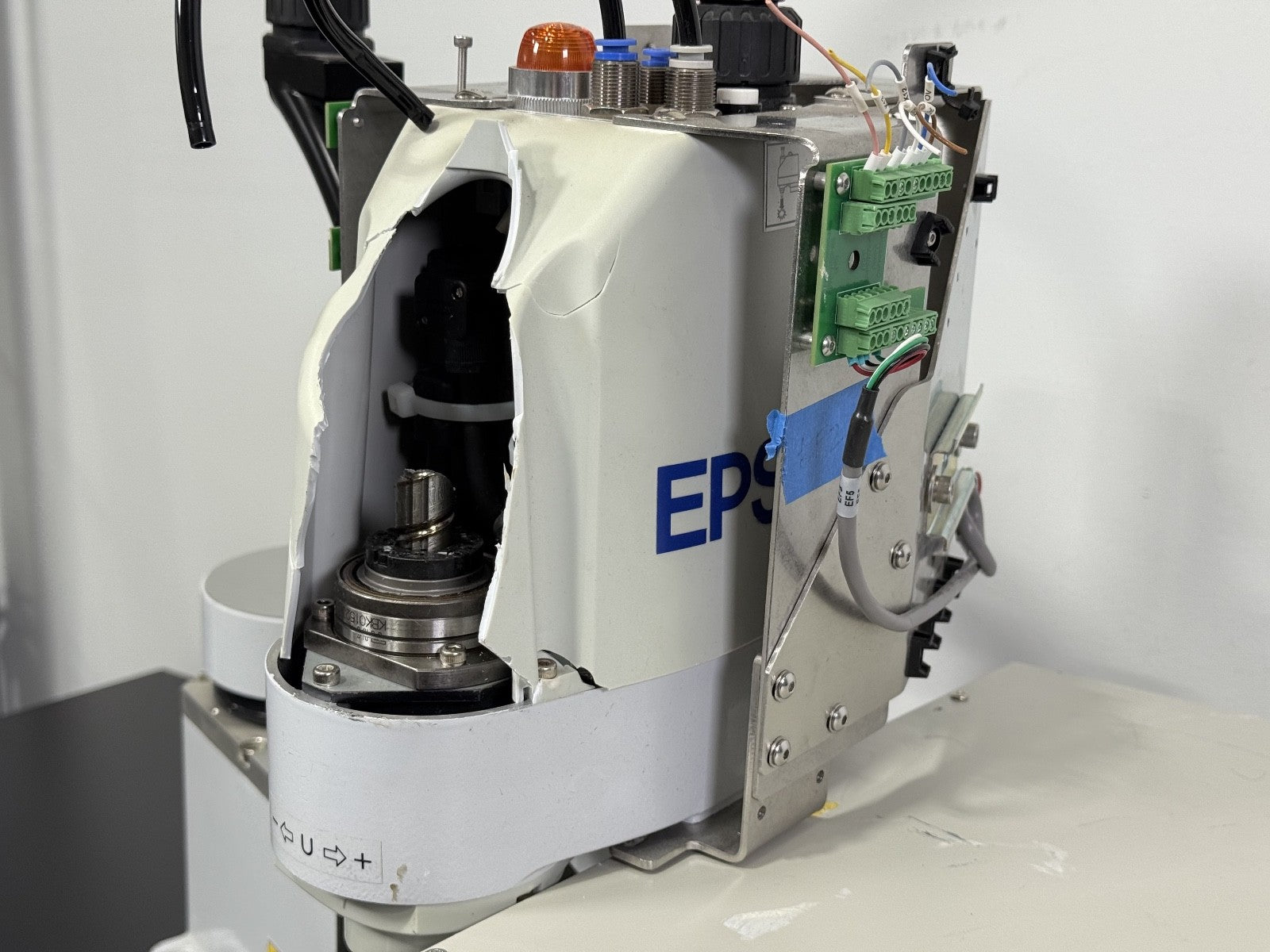 Seiko Epson LS3 401S 4 Axis SCARA Robot w/ RC90 Controller 200–240VAC5