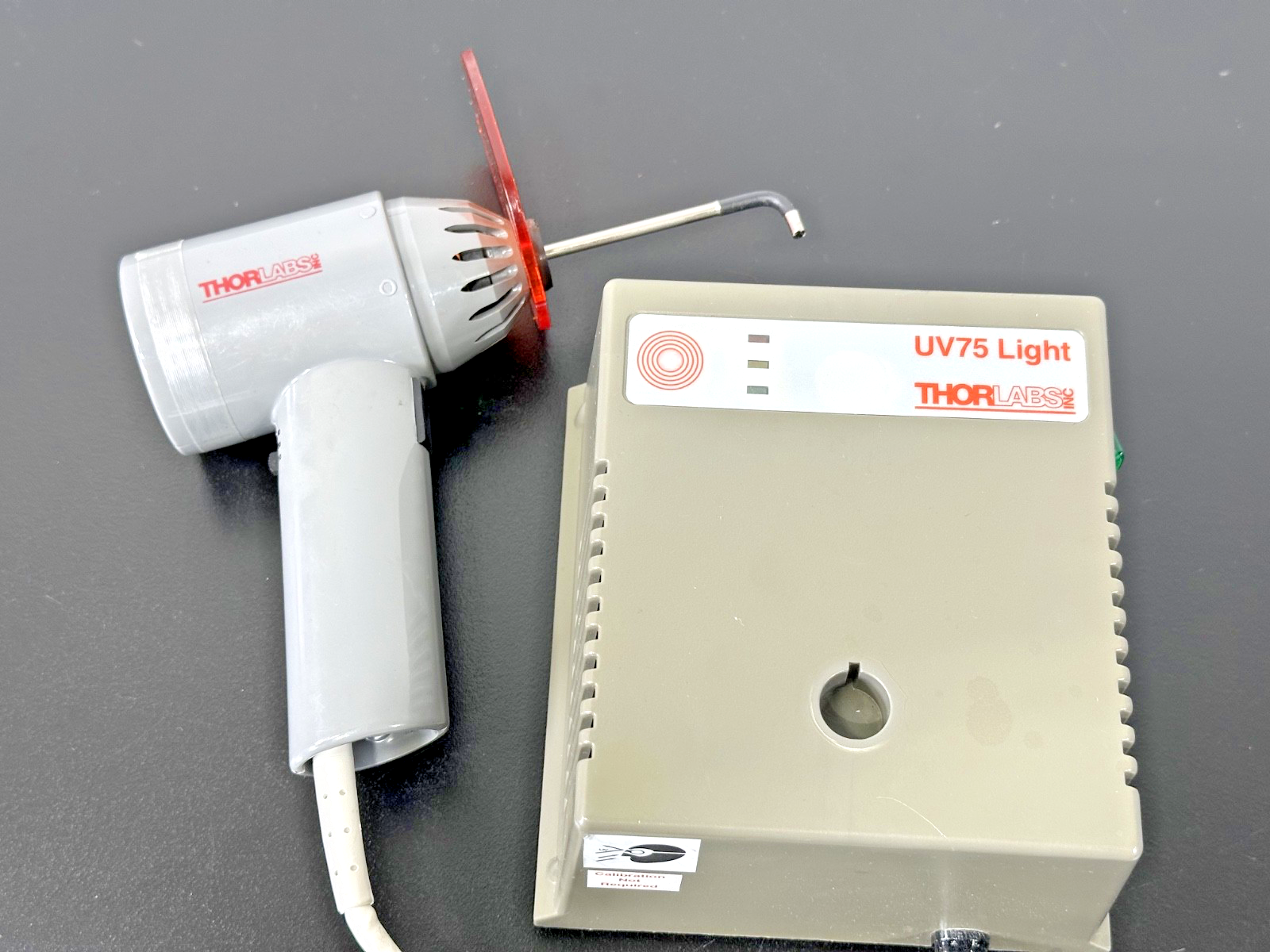 Thorlabs UV75 560 UV Curing Lamp System Handpiece Powers On Working2