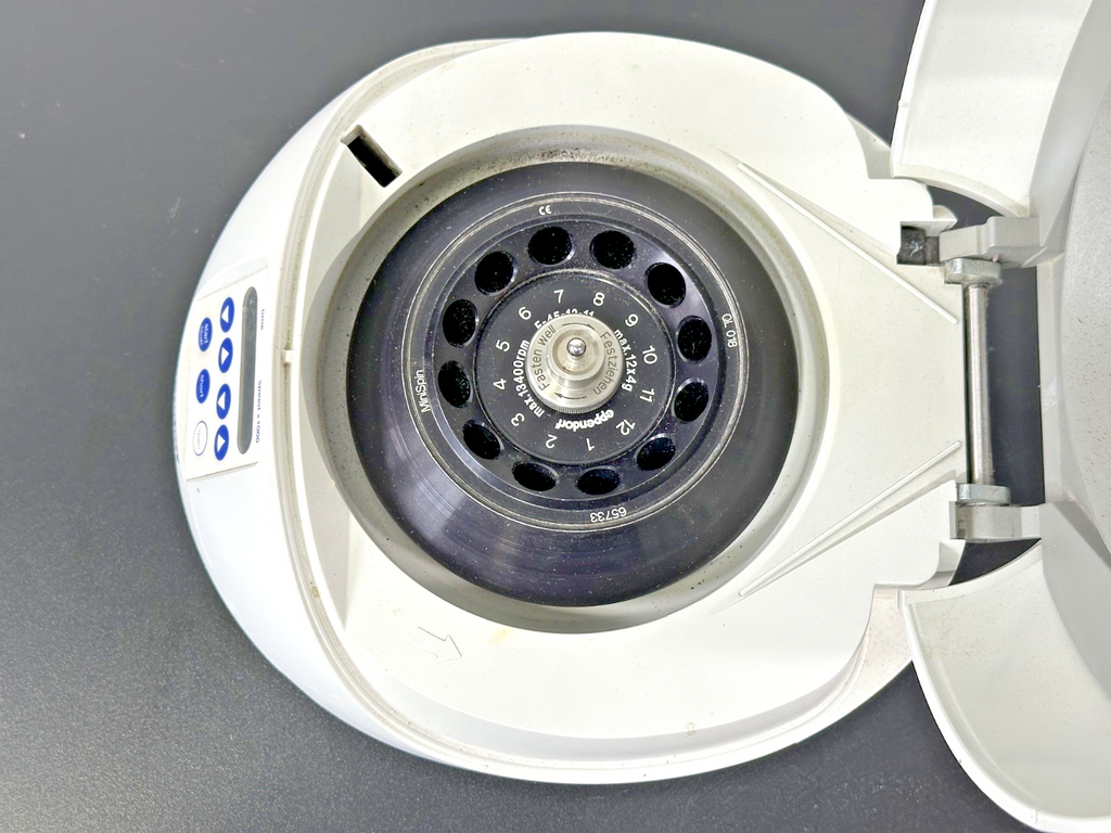 Eppendorf MiniSpin 5452 Laboratory Microcentrifuge For Parts Repair4