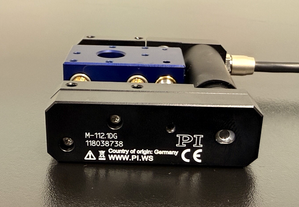 Physik Instrumente M 122.2DD1 Microtranslation Stage3