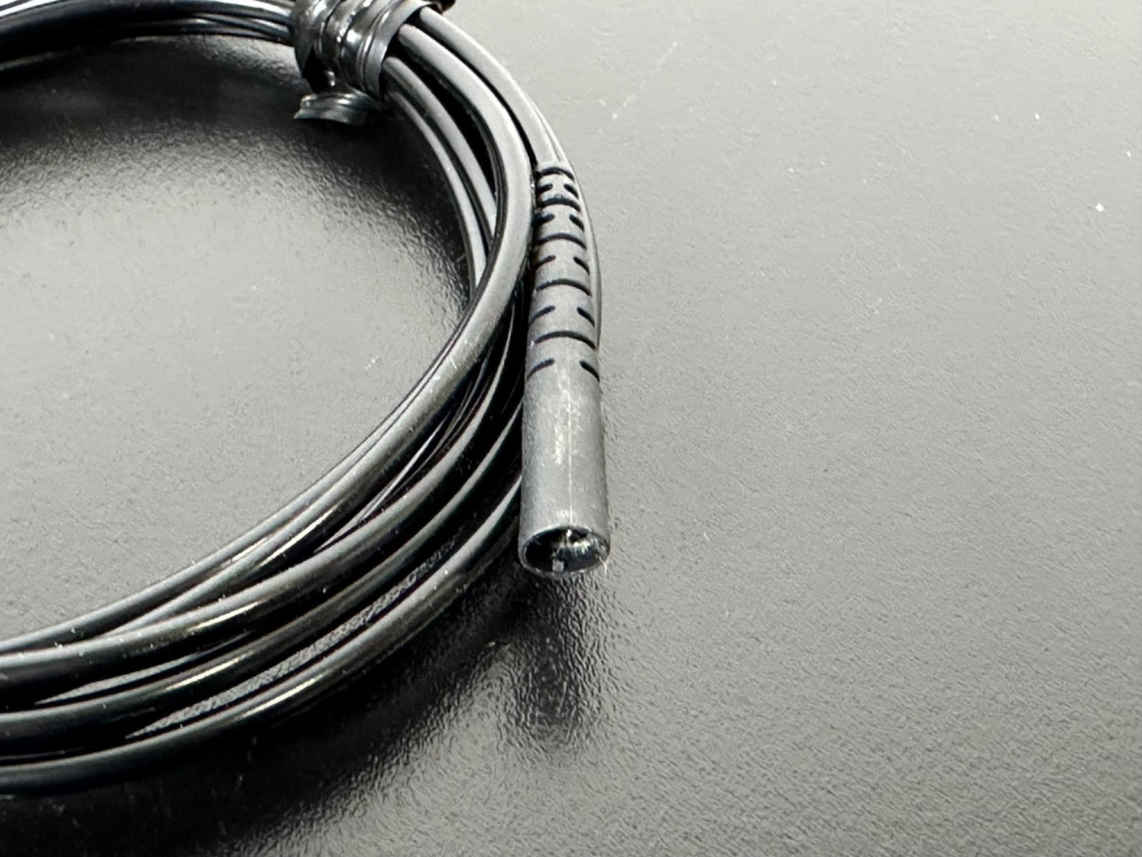 Omron ZW XF7002R 2m Extension Fiber Cable Sensor Cable Used2
