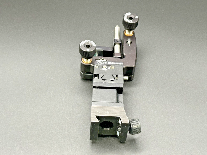 Newport Thorlabs M-DS25 Fiber Positioning Stage | Used Part Accessory Component