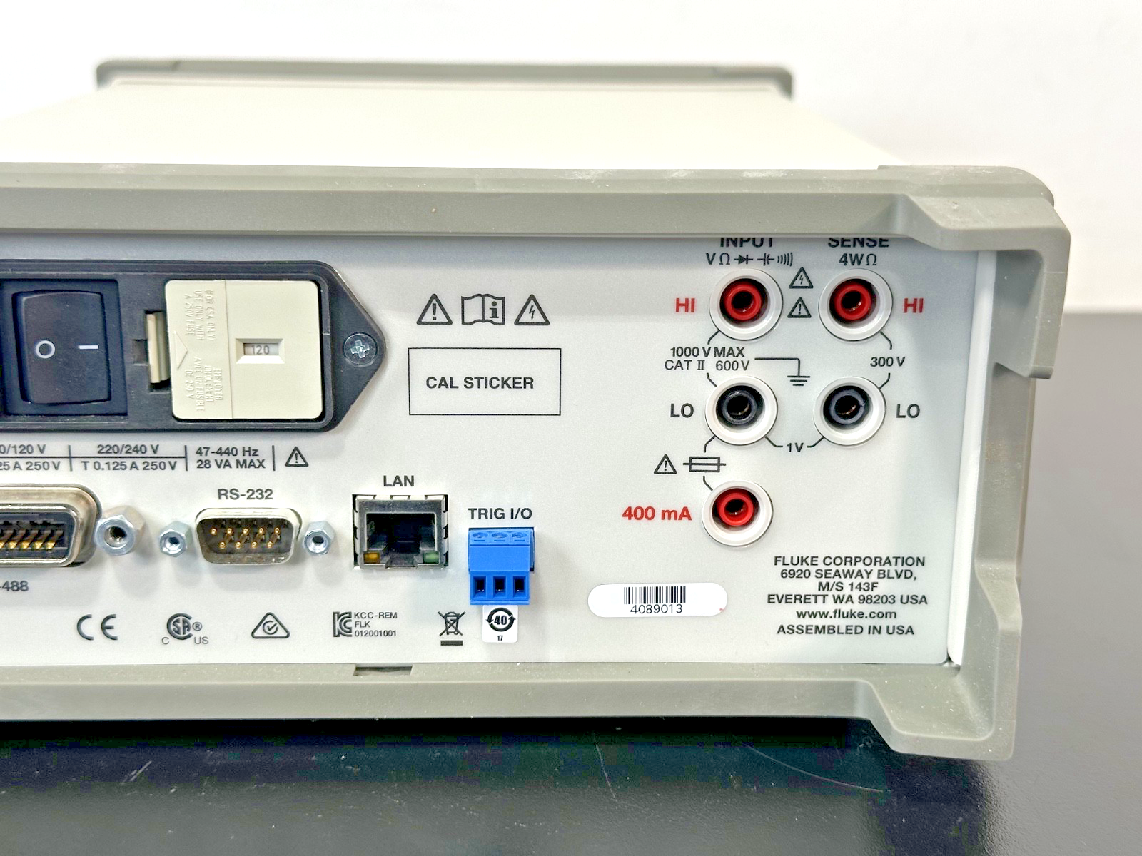 Fluke 8846A 6 1/2 Digit Precision Bench Multimeter IEEE 488 LAN RS 2325