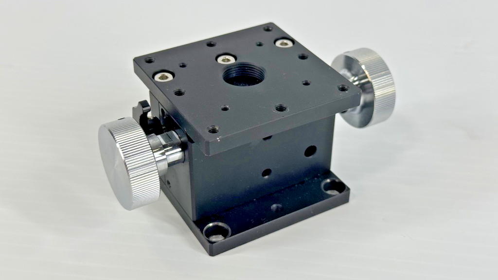 Suruga Seiki B07 3N Manual Horizontal Z Axis Dovetail Stage 60x60mm2