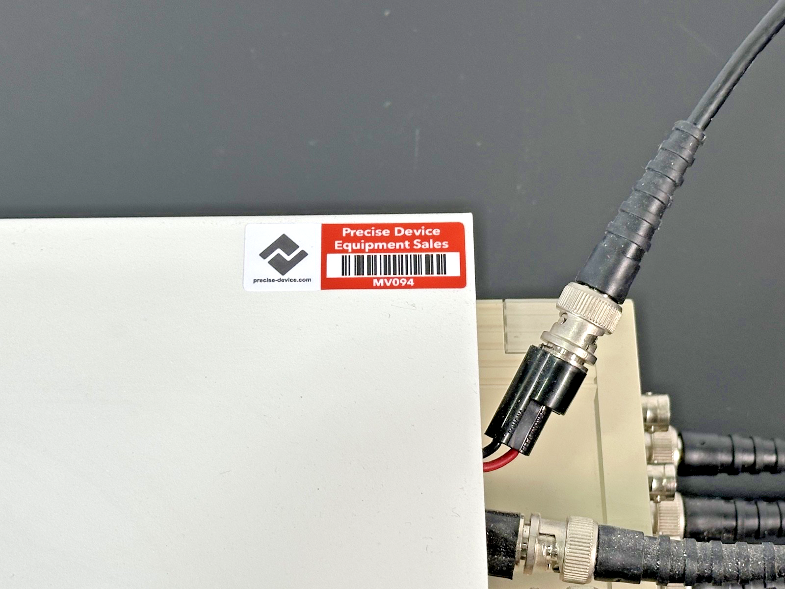 PCB 482A16 4 Channel Signal Conditioner w/ NI SCB 68 Working5
