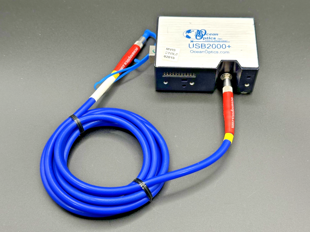 Ocean Optics USB2000+ USB Fiber Optic Spectrometer w/ Fiber Optic Cables0