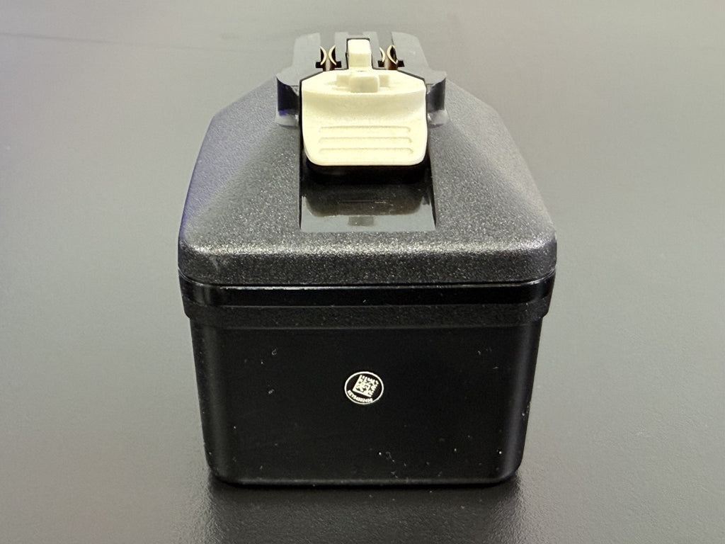 STRYKER 8215 000 000 Battery2