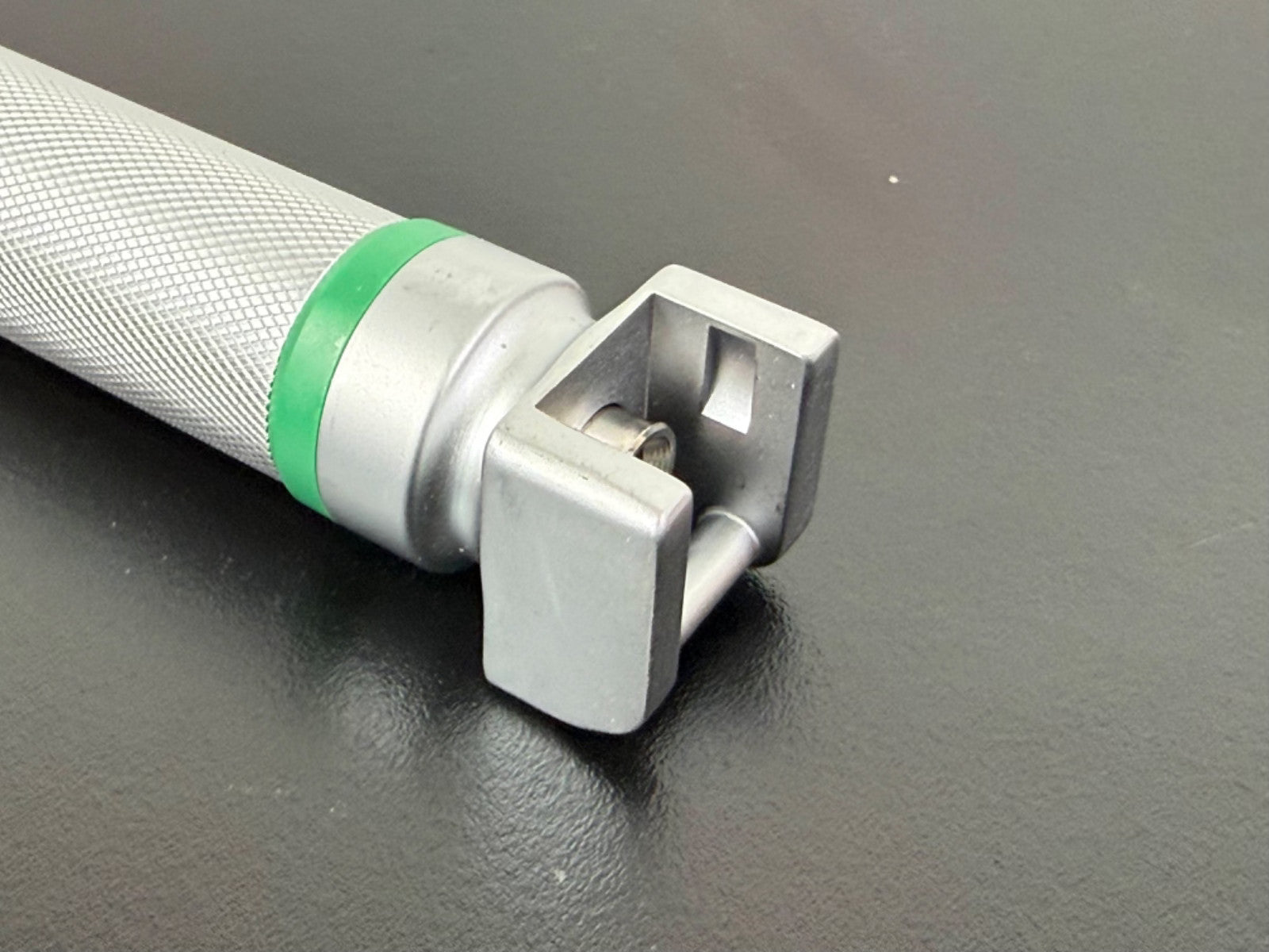 Heine GP Laryngoscope Handle Battery Powered Made in Germany Medical3