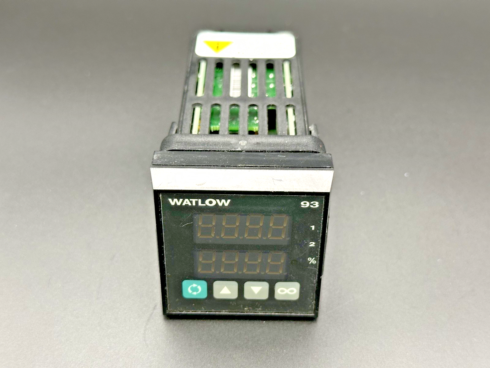 Watlow Series 93 93BA-1CC0-00RR Temperature Process Controller 1/16 DIN1