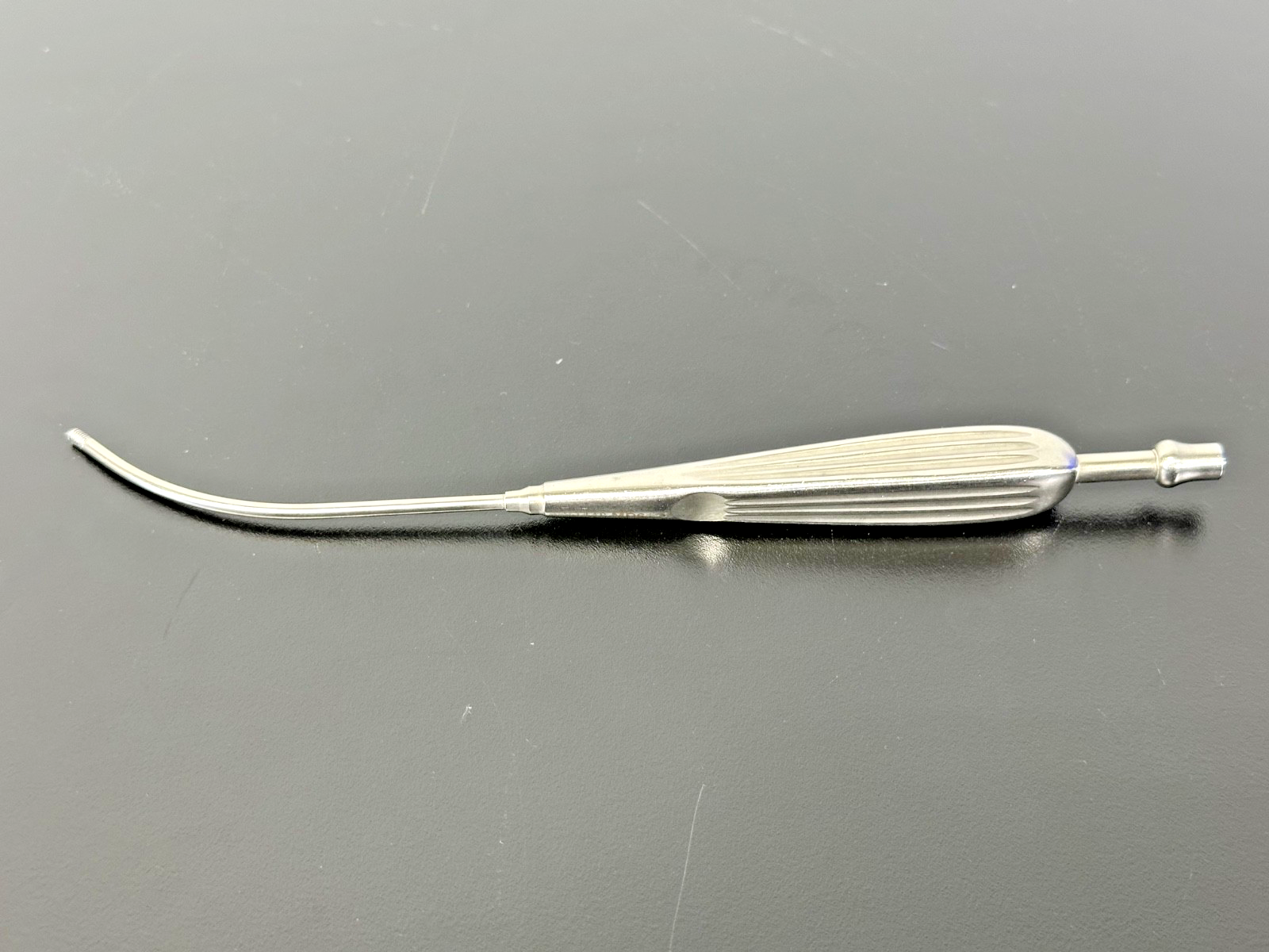Aesculap MD613 Andrews Pynchon Suction Tube Handle 9" Incomplete0