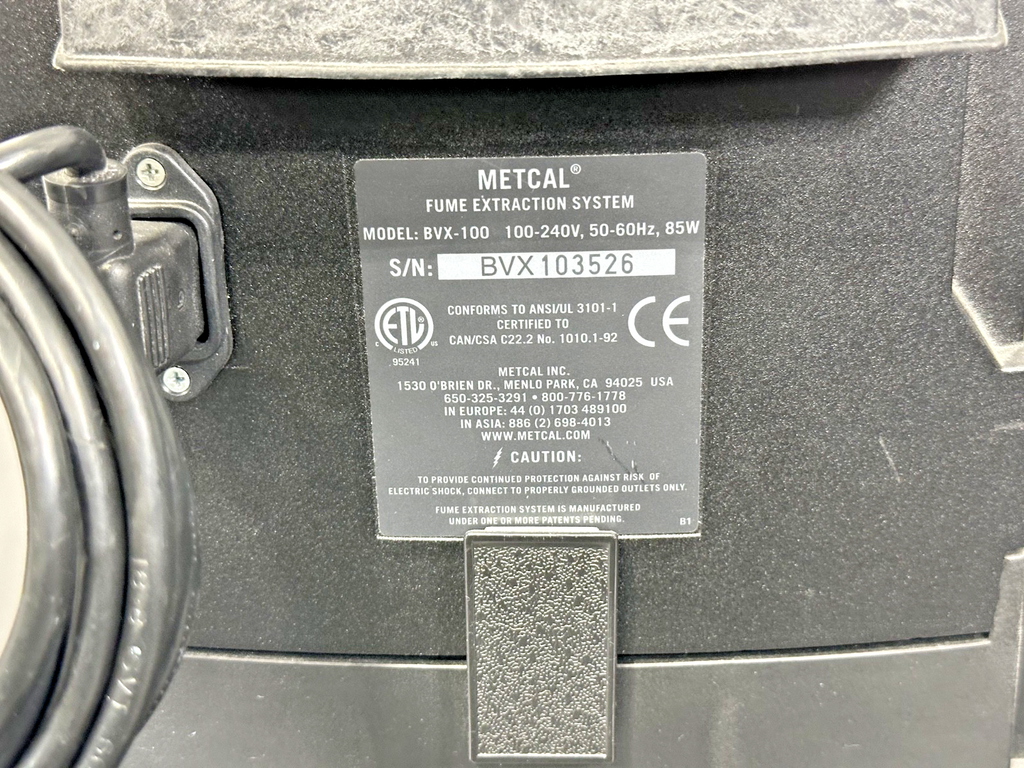 Metcal BVX 100 Benchtop Fume Extraction System 85W Working4