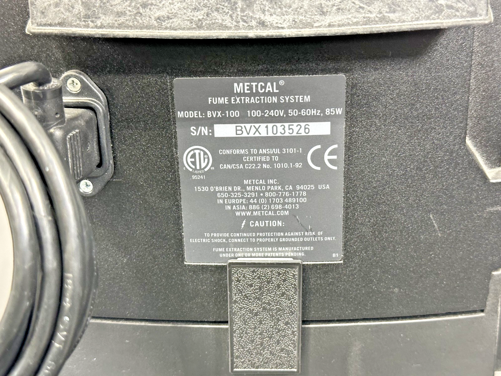 Metcal BVX 100 Benchtop Fume Extraction System 85W Working4