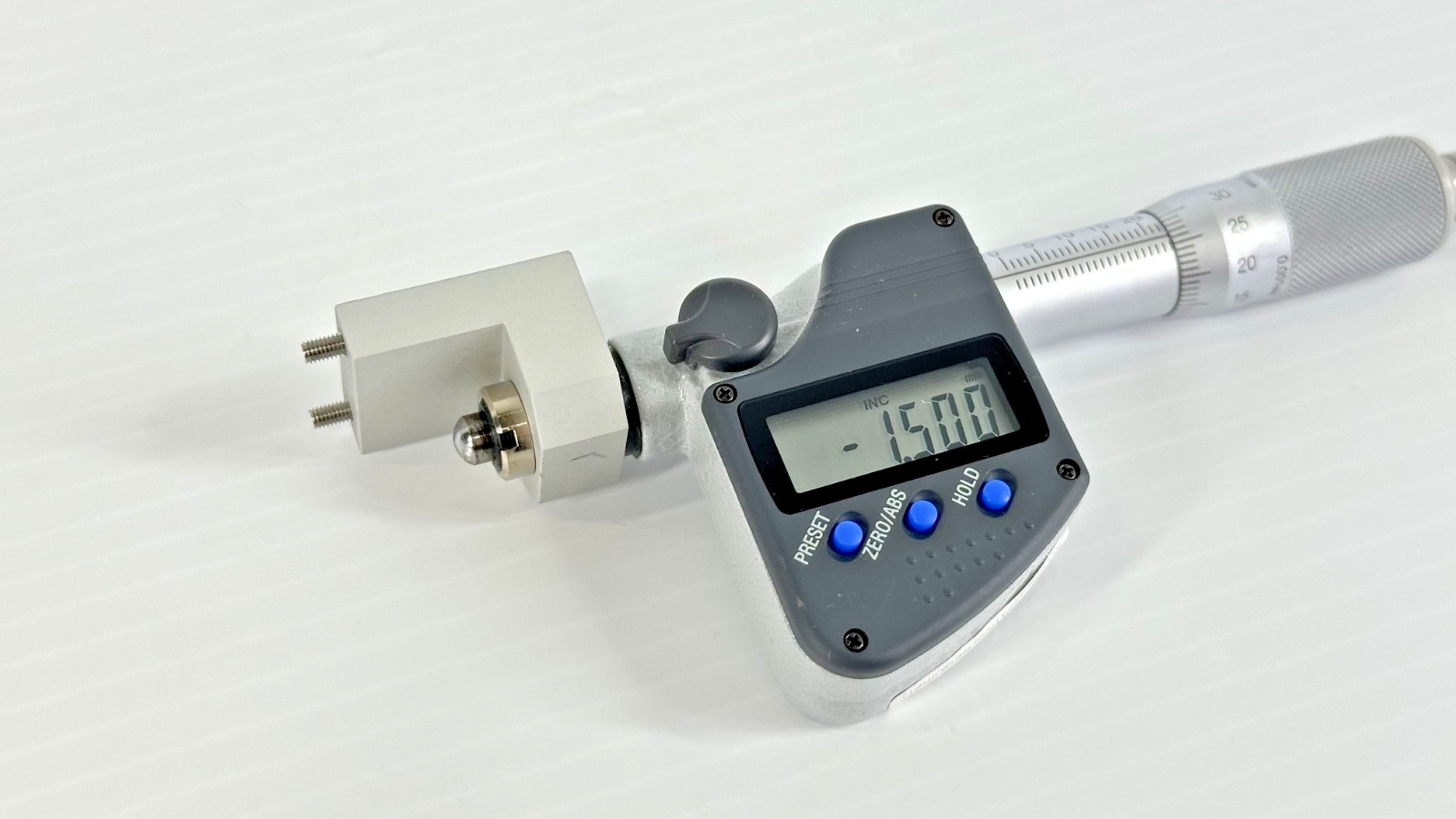 Mitutoyo MHN4 25MX Digimatic Micrometer Head 0 25mm with Mount2