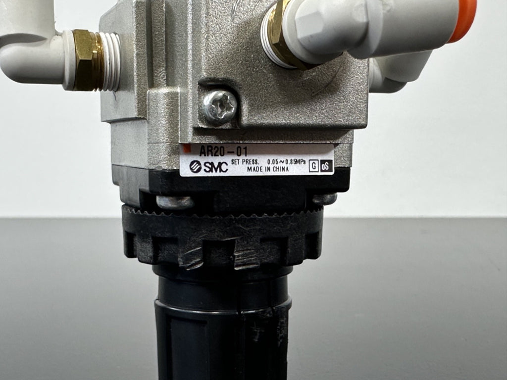 SMC AR20 01 Pneumatic Air Pressure Regulator w Push Connect Fittings1