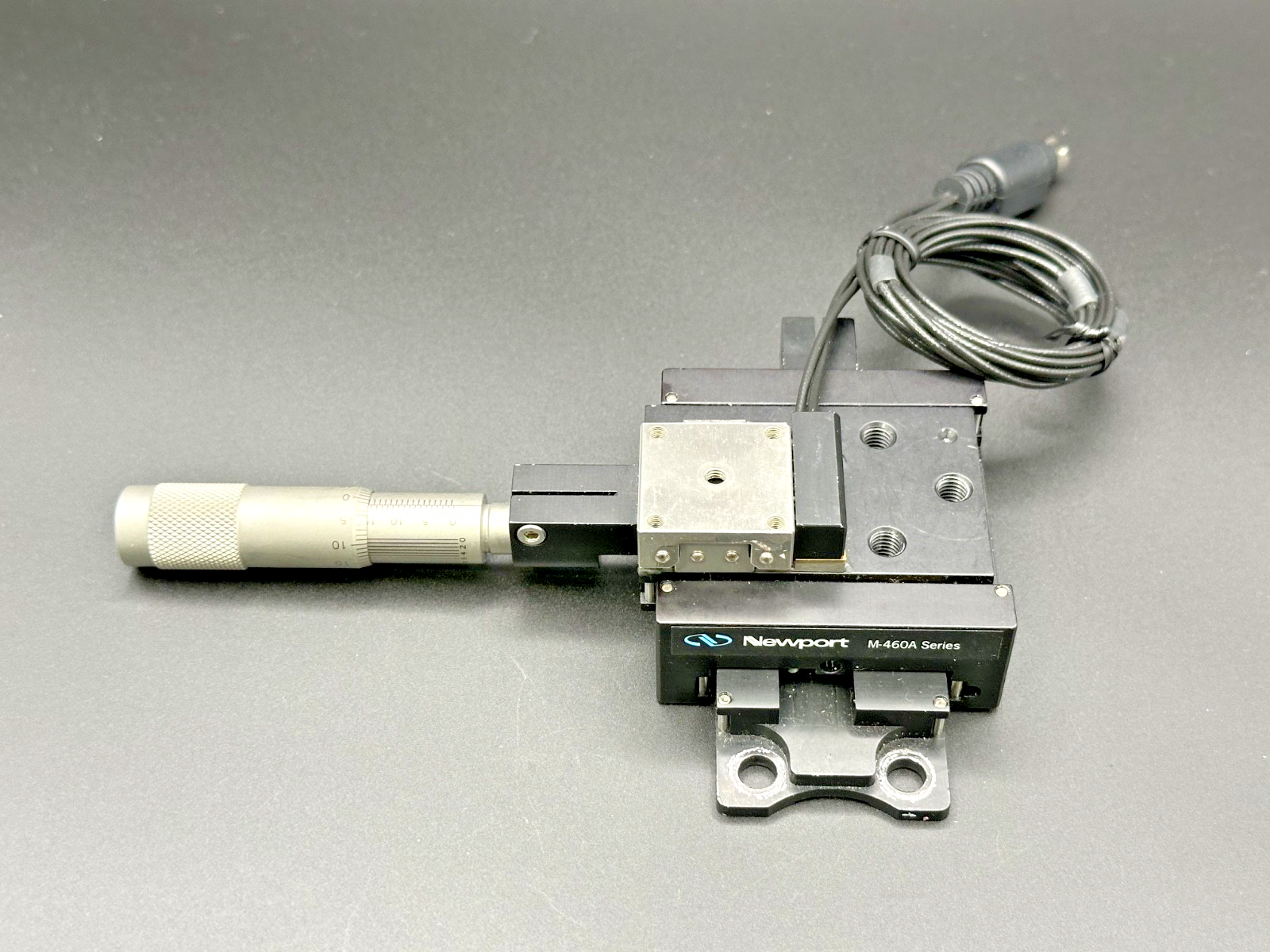 Newport M-460A Series Linear Stage w/ AG-LS25 Piezo Stage & Micrometer0