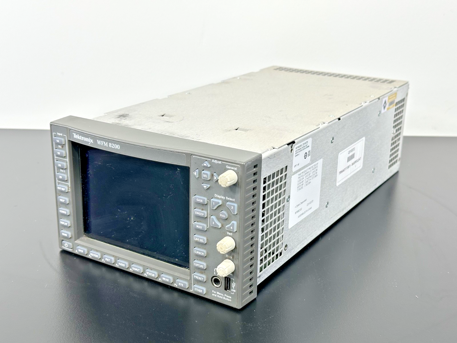 Tektronix WFM 8200 Waveform Monitor SDI Video Audio Analyzer WFM82001
