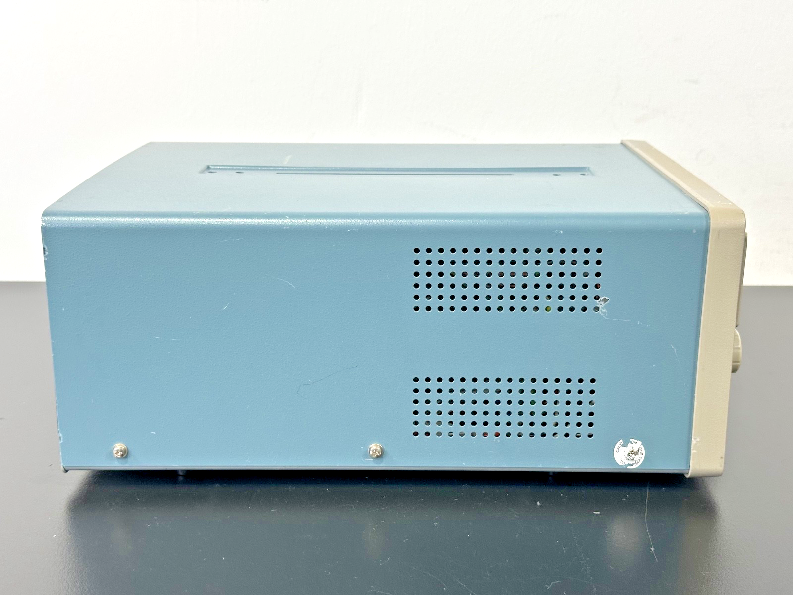 Tektronix PS280 Triple Output DC Power Supply 30V 2A 5V 3A Powers On Working6