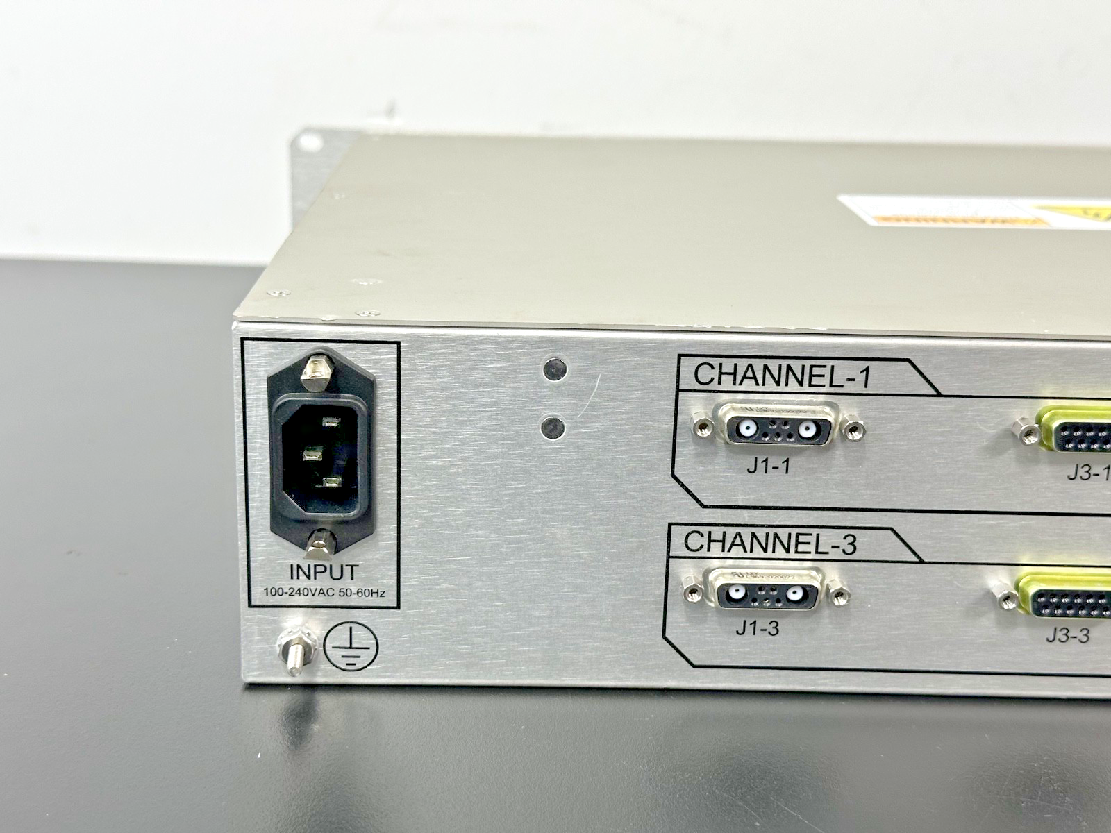 XP Power 102280 P11 SVVN Lam 660 272301 103 Quad Power Supply Powers On1