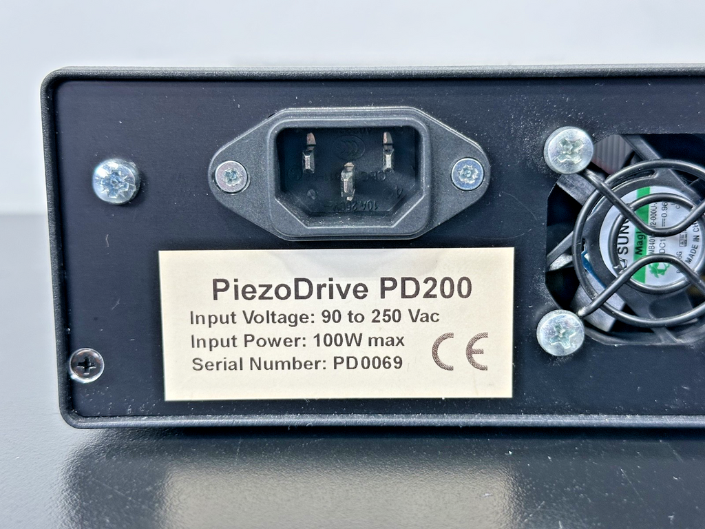 PD200 60W High Voltage Piezo Actuator Amplifier Powers On Working5