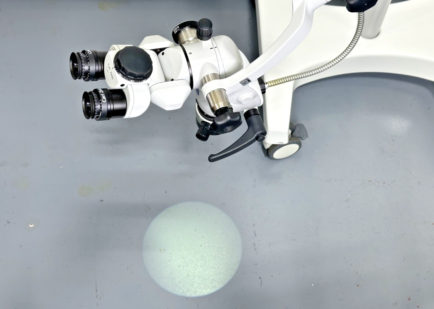 Carl Zeiss OPMI Pico S100 Dental Microscope Floor Stand Tested Working2