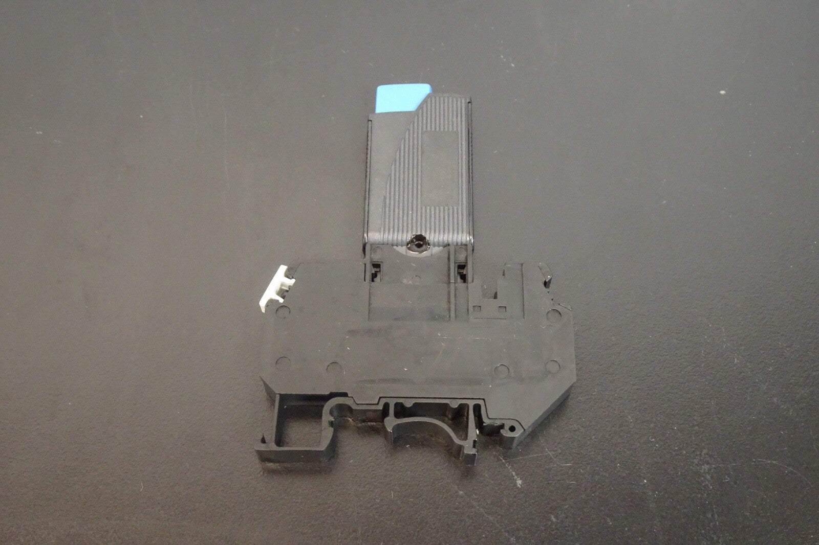 ETA UK 6 FSI/0 Terminal Block Circuit Breaker0