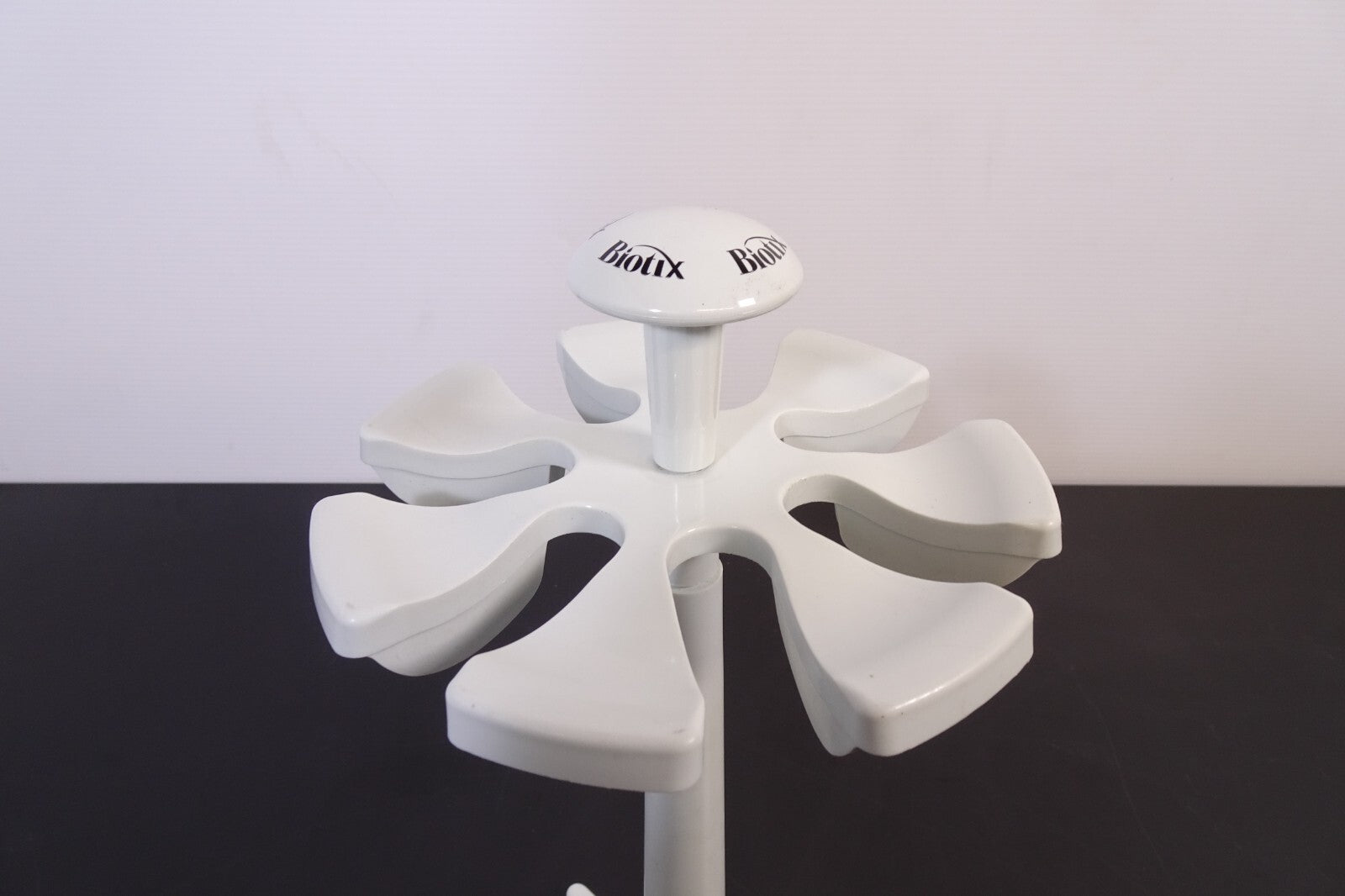 Biotix 7 Place Pipitte Holder1