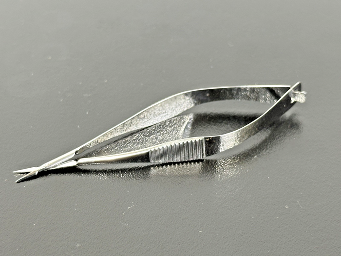 Storz E 3936 Spring Handle Micro Scissors Straight Fine Tip Germany