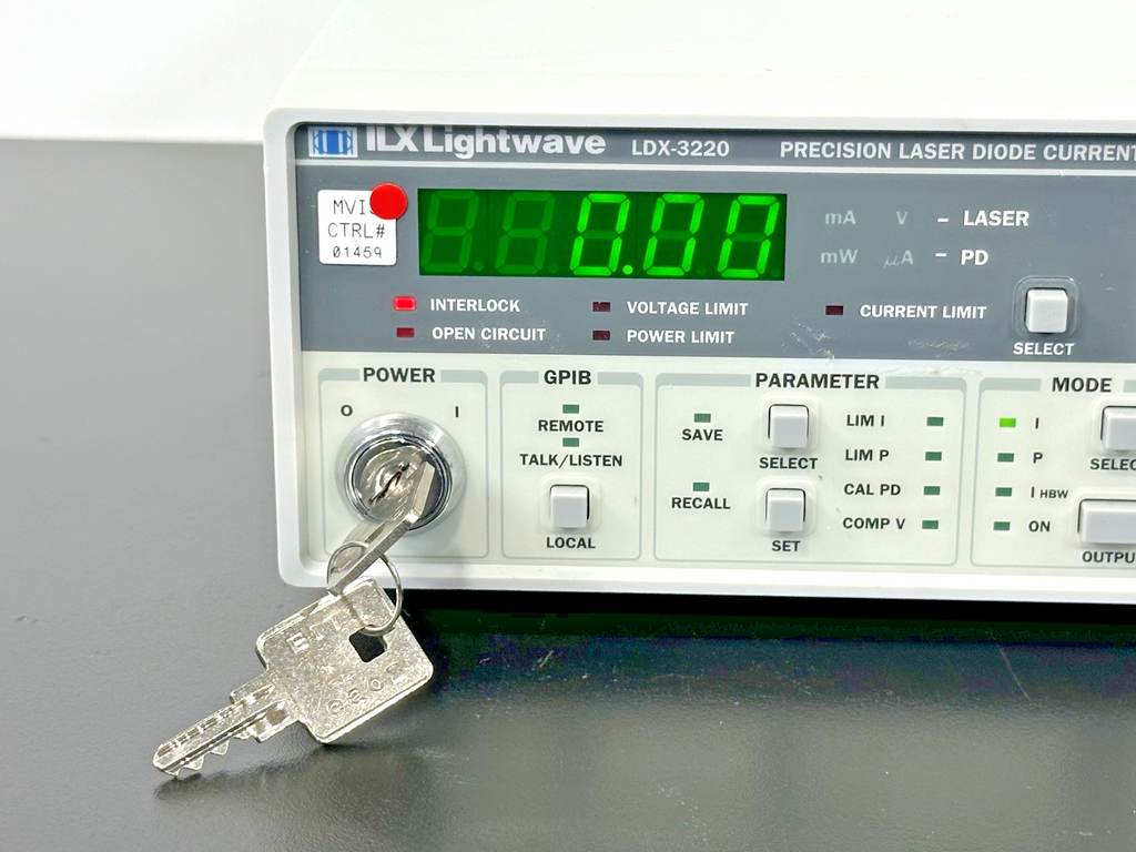 ILX Lightwave LDX 3220 Precision Laser Diode Current Source 500mA Working1