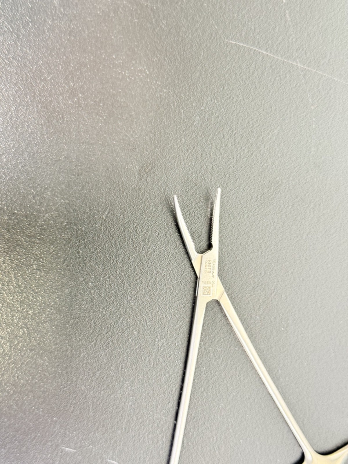 Aesculap BH113R Stainless Surgical Hemostat Clamp 5.5" Curved2