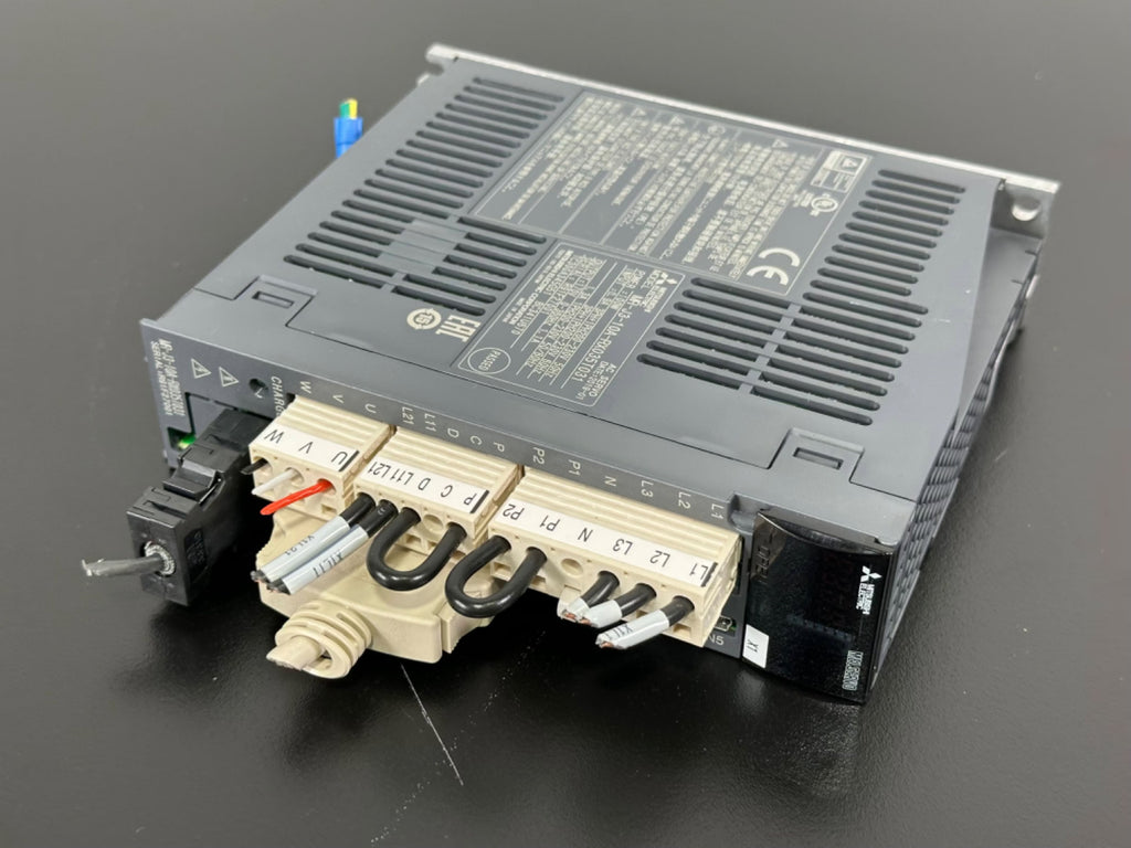 Mitsubishi Electric MR J3 10A RX035T031 Servo Drive Amplifier 100W MR J32