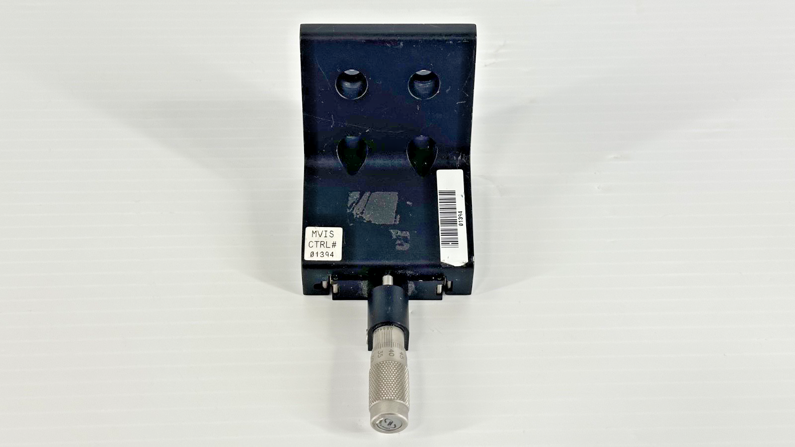 Newport Manual Vertical Translation Stage With Micrometer and Bracket0