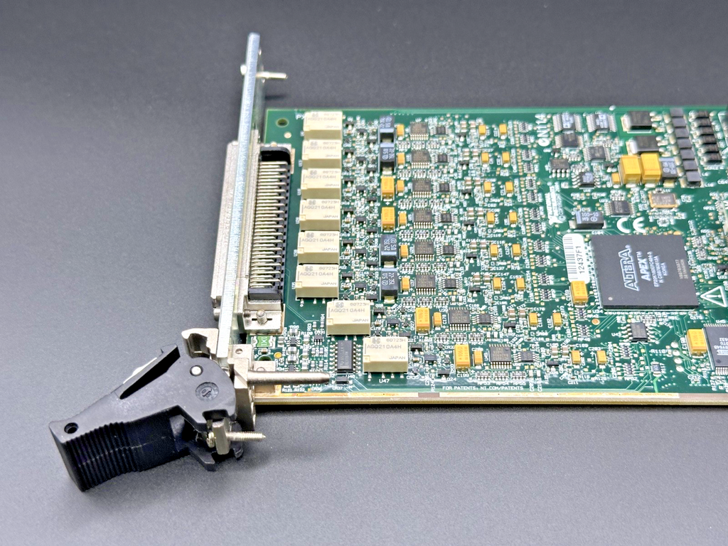 NI PXI 6133 S Series 8 Channel 14 Bit 2.5 MS/s Multifunction DAQ4