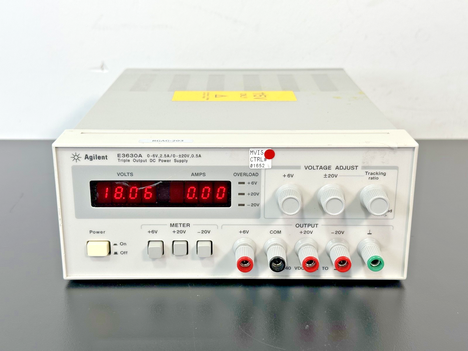 Agilent E3630A Triple Output DC Power Supply 6V ±20V0