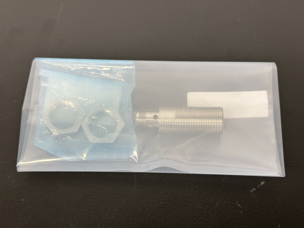 Omron E2A M18KS08 M1 B1 Inductive Proximity Sensor Switch 12 24VDC New1