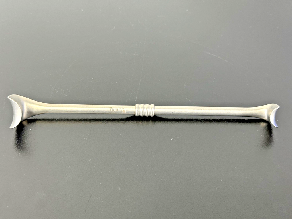 Aesculap BT471R Richardson Eastman Double Ended Retractor 9.75in Small0