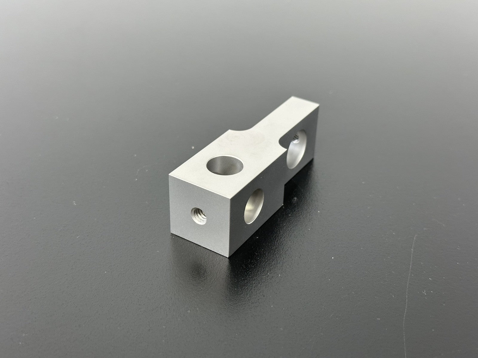 Precision Machined Aluminum Mounting Block Bracket Fixture1