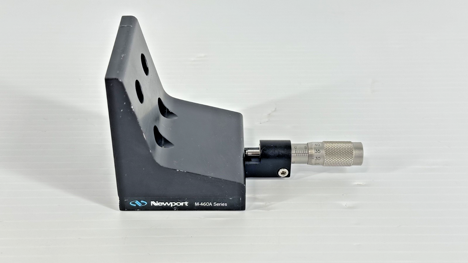 Newport M 460A Series Manual Vertical Translation Stage With Micrometer0