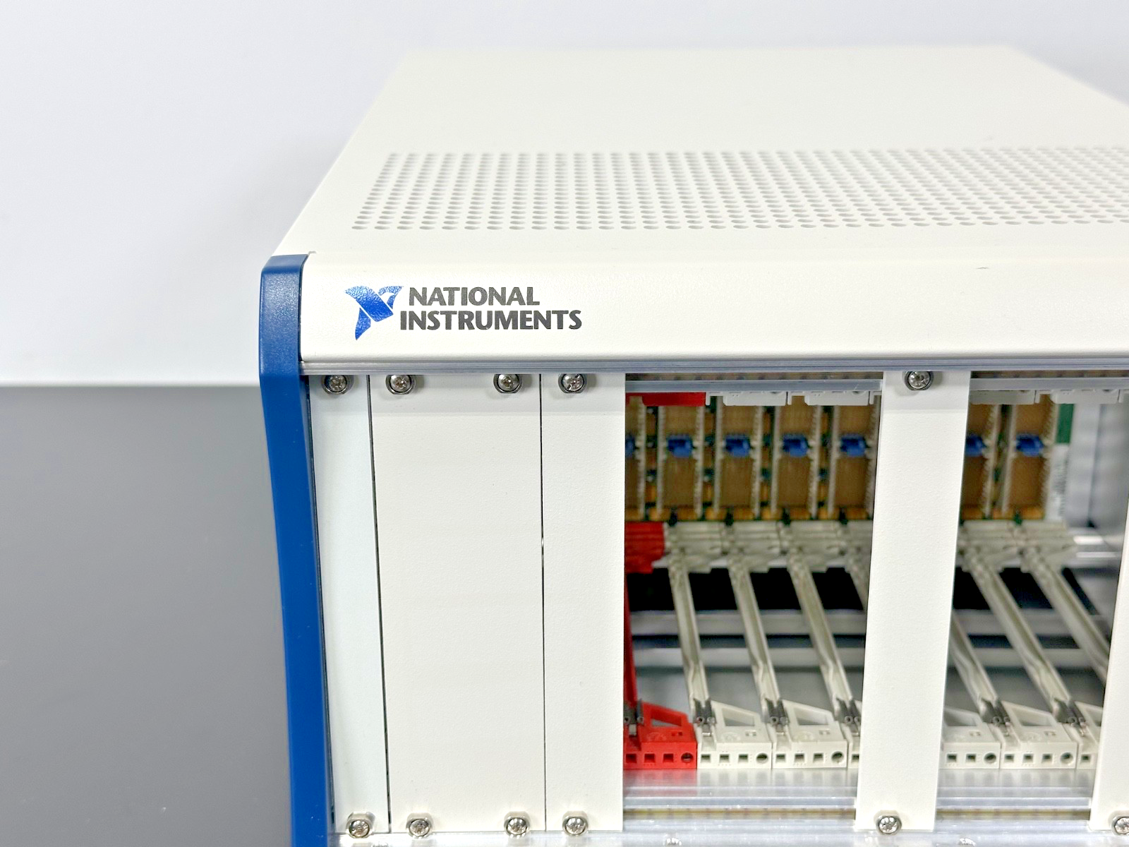 National Instruments NI PXI 1042 8 Slot 3U PXI Chassis Mainframe Working1