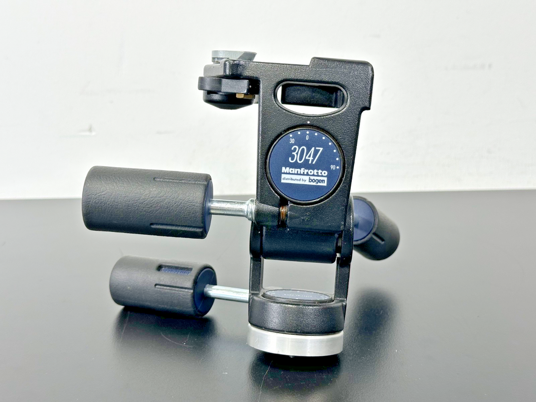 Manfrotto 3047 3-Way Pan Tilt Tripod Head No Plat |Used Part Accessory Component0