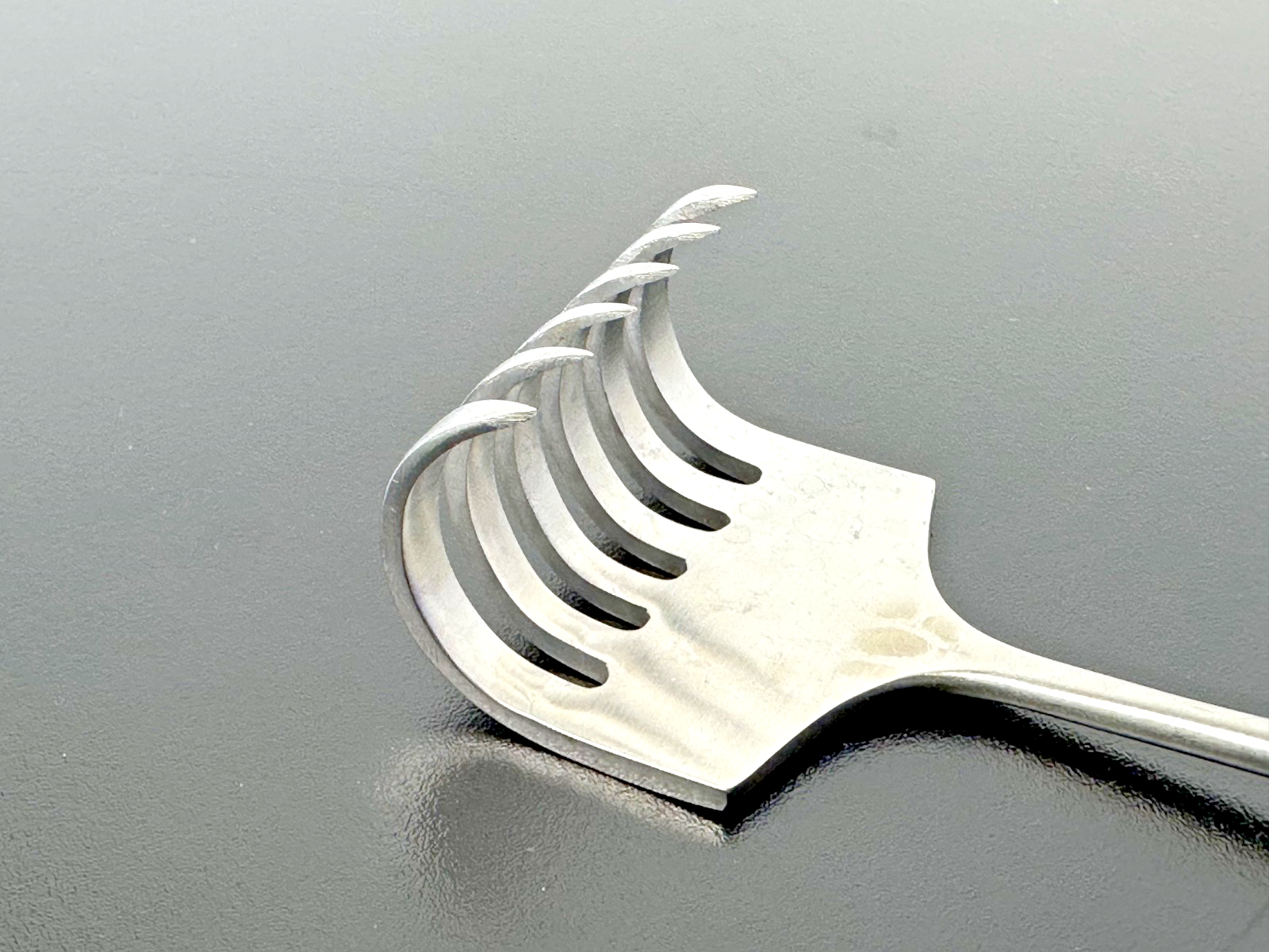 Aesculap MG067R Krasky 6 Prong Sharp Retractor 11.5in Stainless Steel2