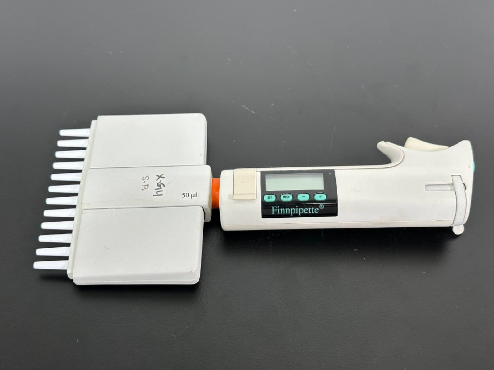 Labsystems Finnpipette 12 Channel Electronic Pipette 50µL Multichannel Parts0