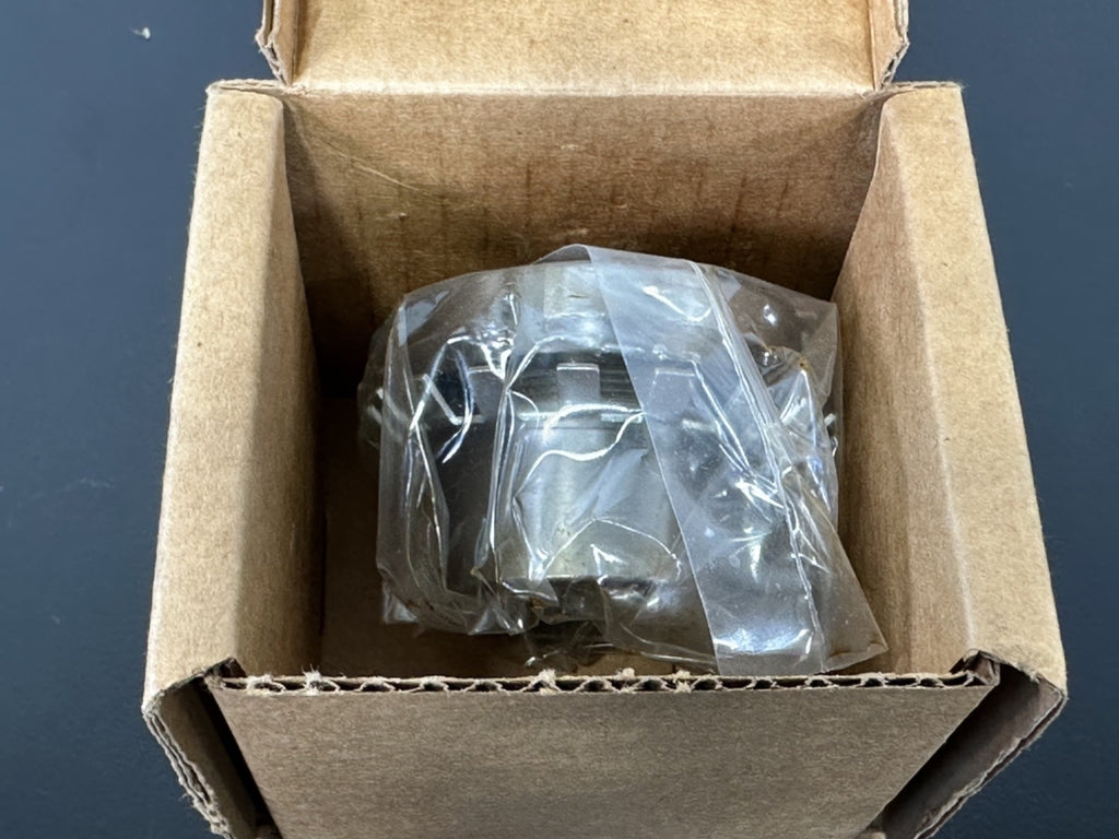 SKF SNW 10 x 1 11/16 Adapter Assembly Bearing Sleeve New Old Stock1