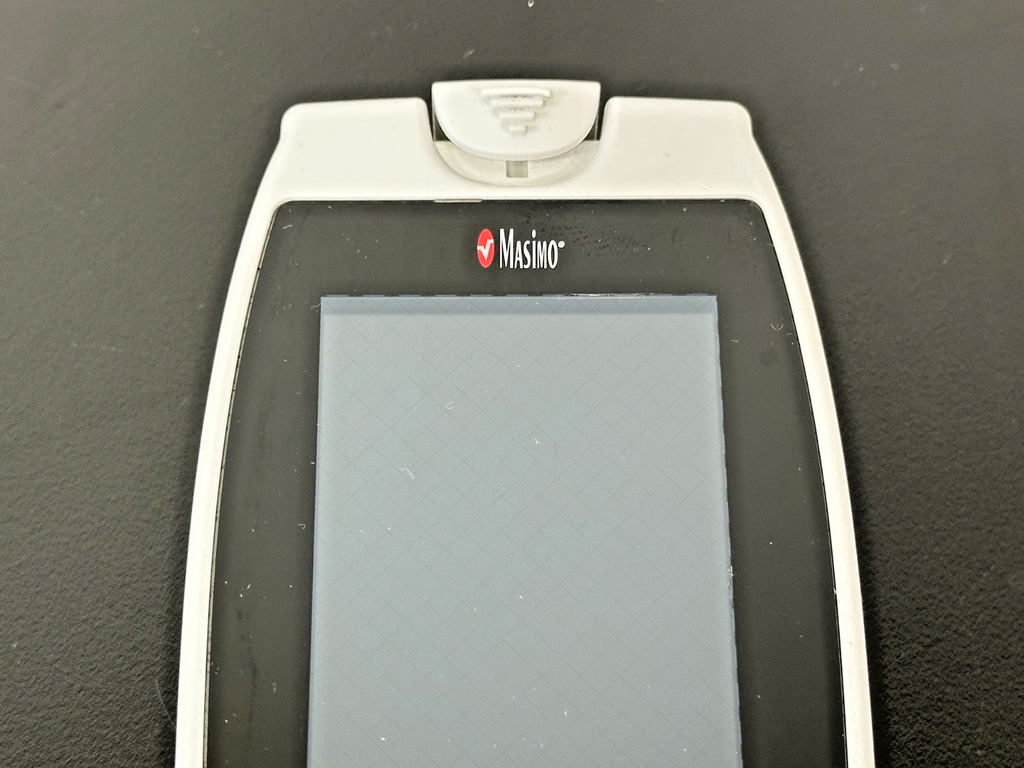 Masimo Radical 7 Rainbow SET Touchscreen  Monitor Used Untested1