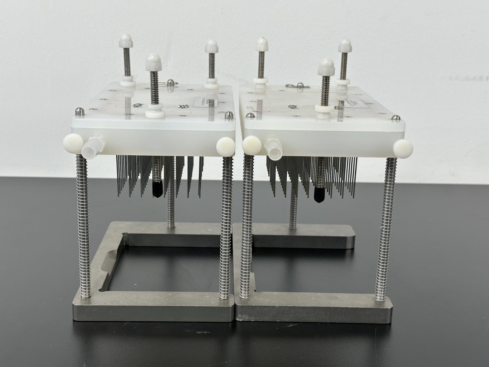 V&P Scientific Laboratory Pin Tool Microplate Replicator Transfer Array Fixture5
