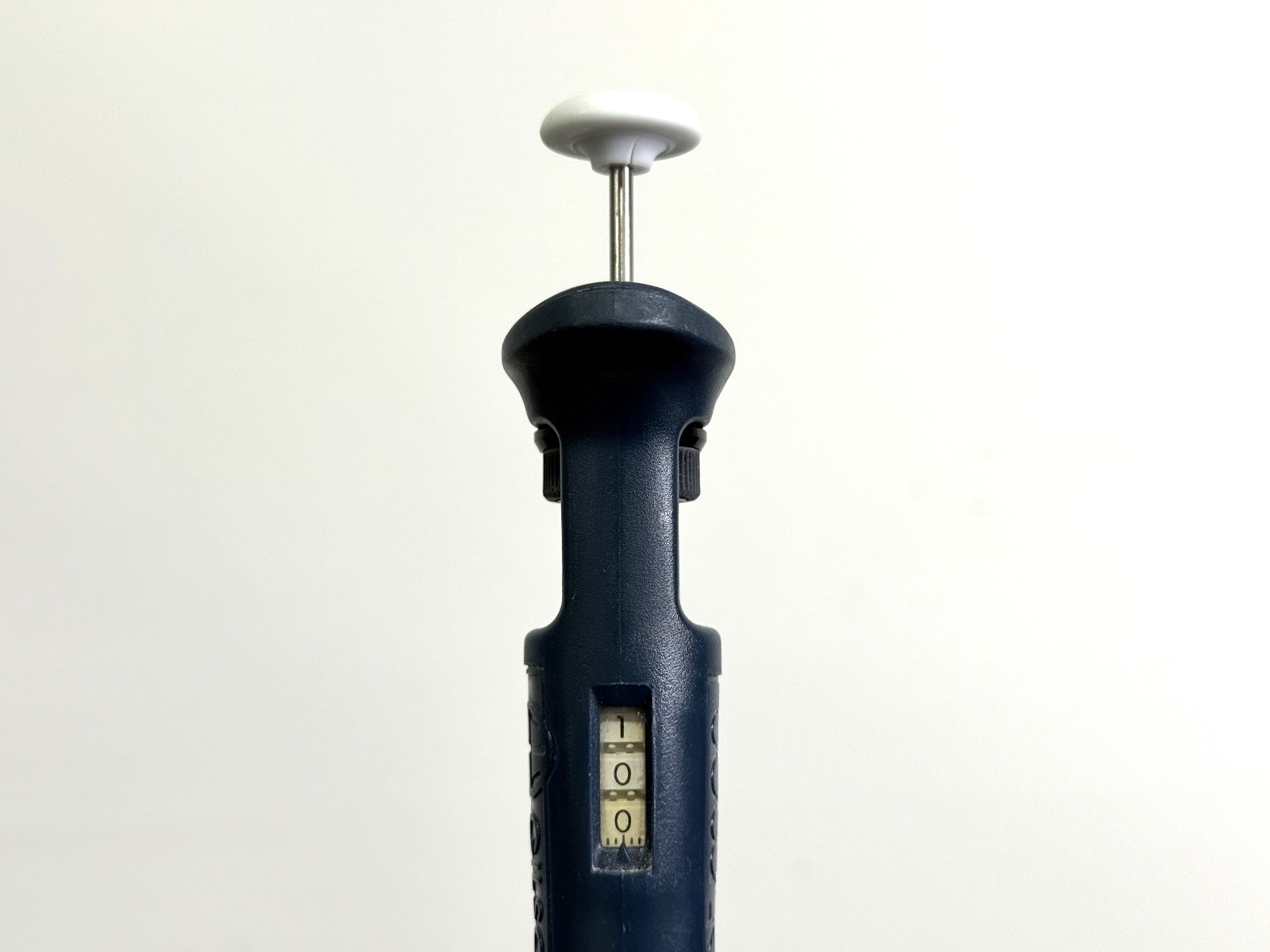 Gilson Pipetman P100 Single Channel Pipette 10 100 uL4