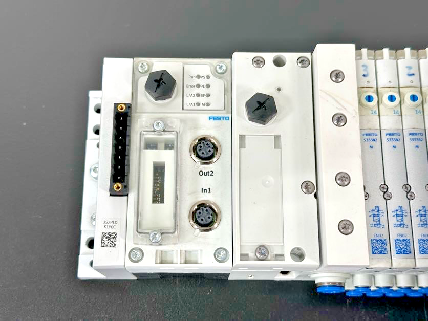 Festo CPX FB38 552046 Pneumatic Valve Terminal Assembly 533342 533347 Used1