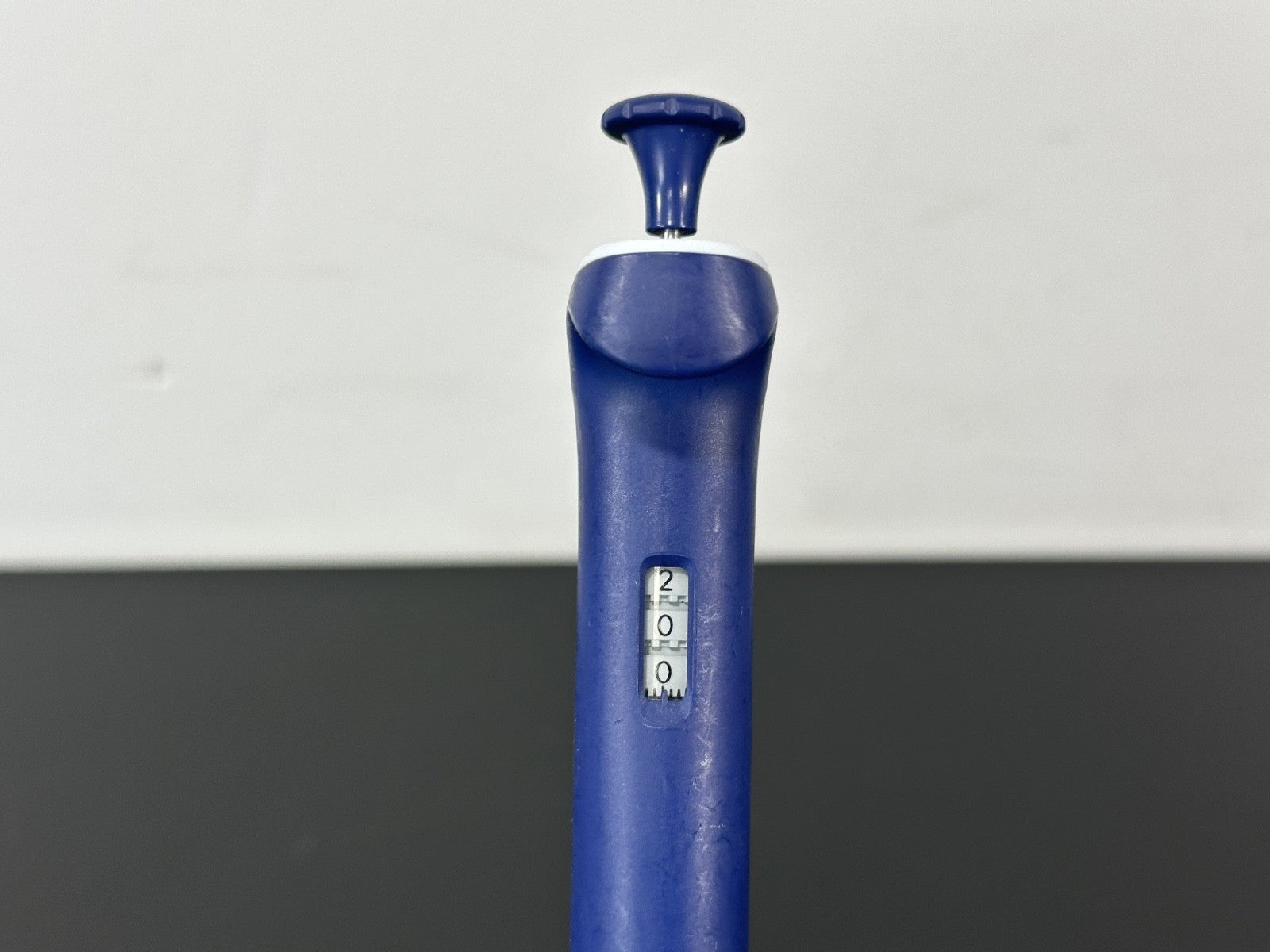 Rainin Pipet Lite XLS L 200 8 Channel 20 200uL LTS Pipette4