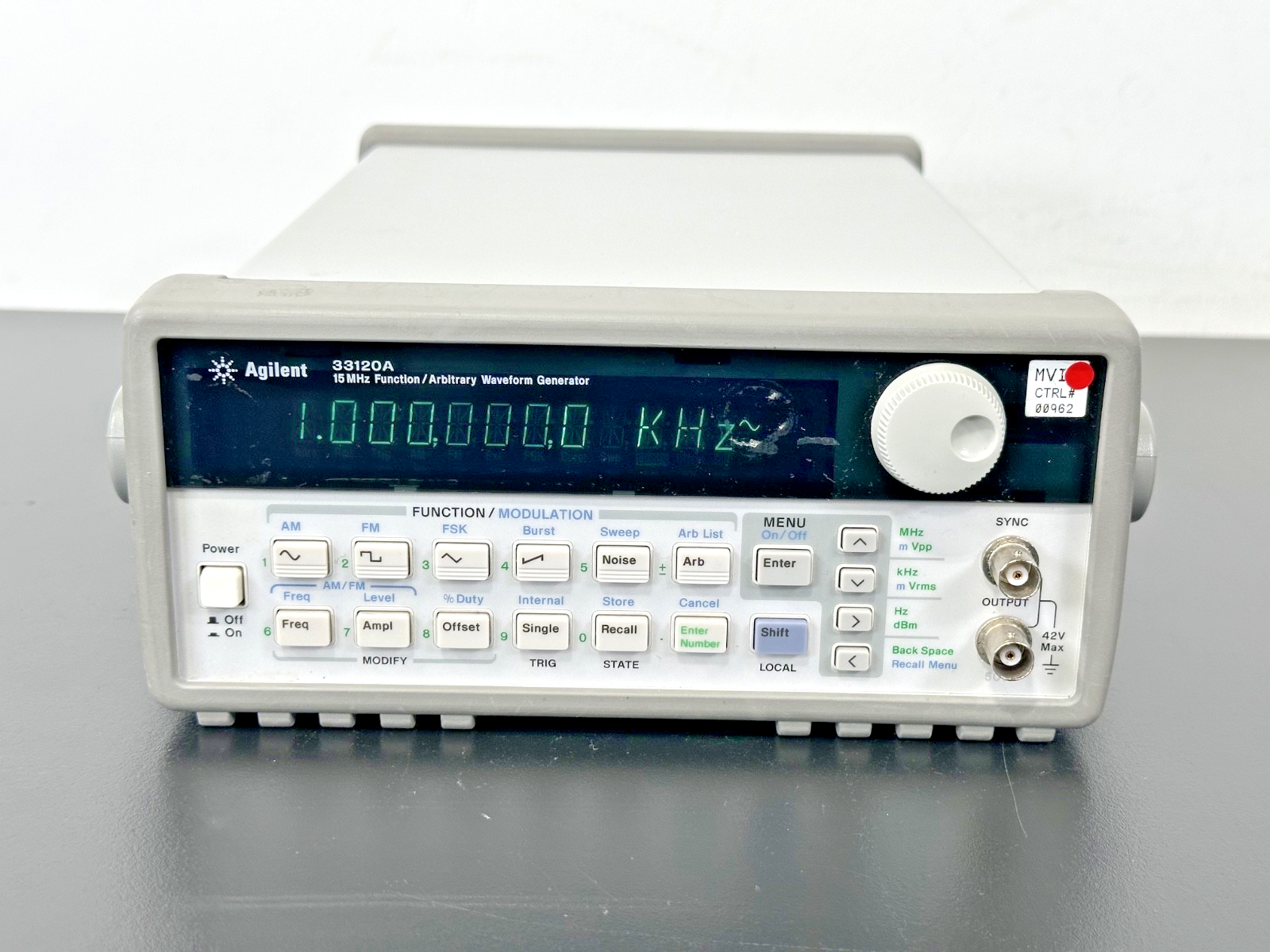 Agilent 33120A 15MHz Function Arbitrary Waveform Generator Option 001 Working0