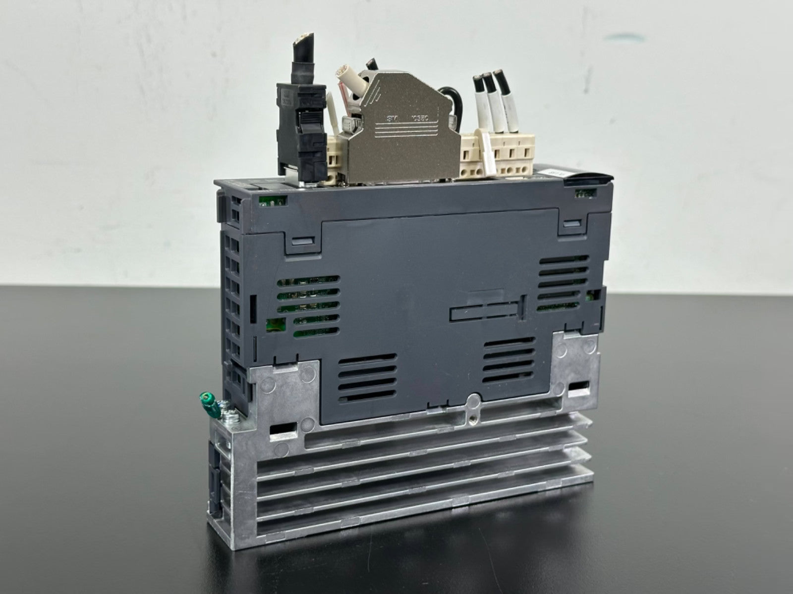 Mitsubishi Electric MR J3 10A RX035T031 Servo Drive Amplifier 100W MR J33