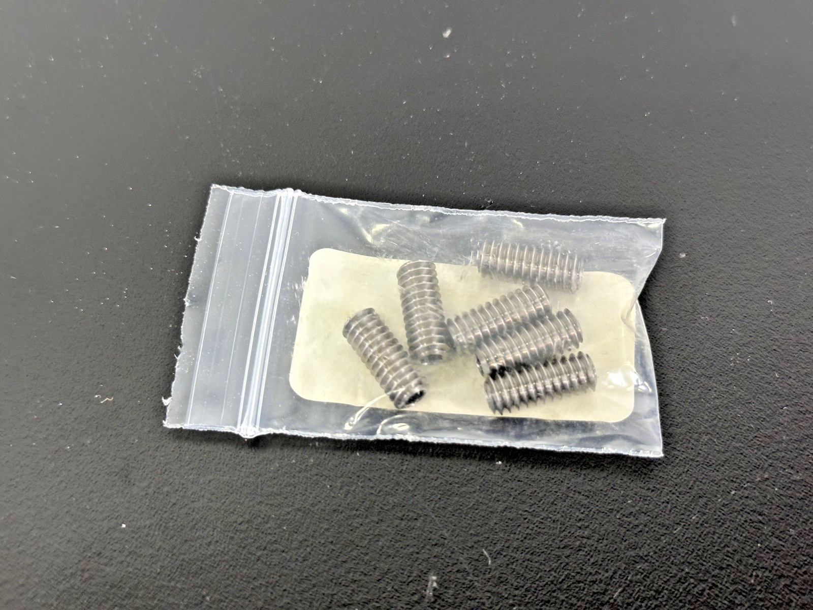 Thorlabs SS25E63D 1/4 20 Double Ended Stainless Setscrews 5/8" Lot of 6 New1
